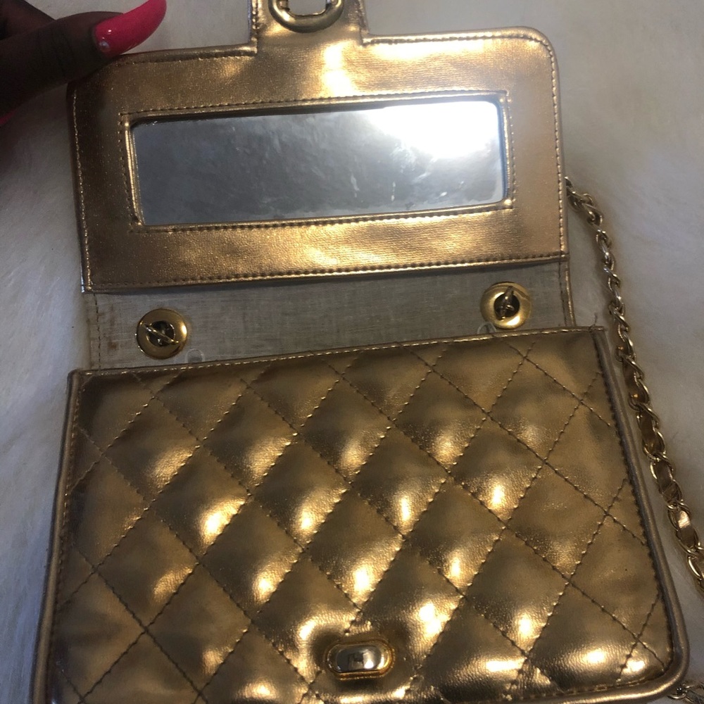 Purse - Picture 2 of 3